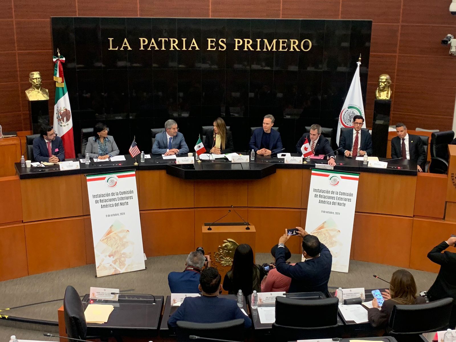 Llama Anabell Ávalos a senadores a legislar con responsabilidad a favor de quienes más lo necesitan